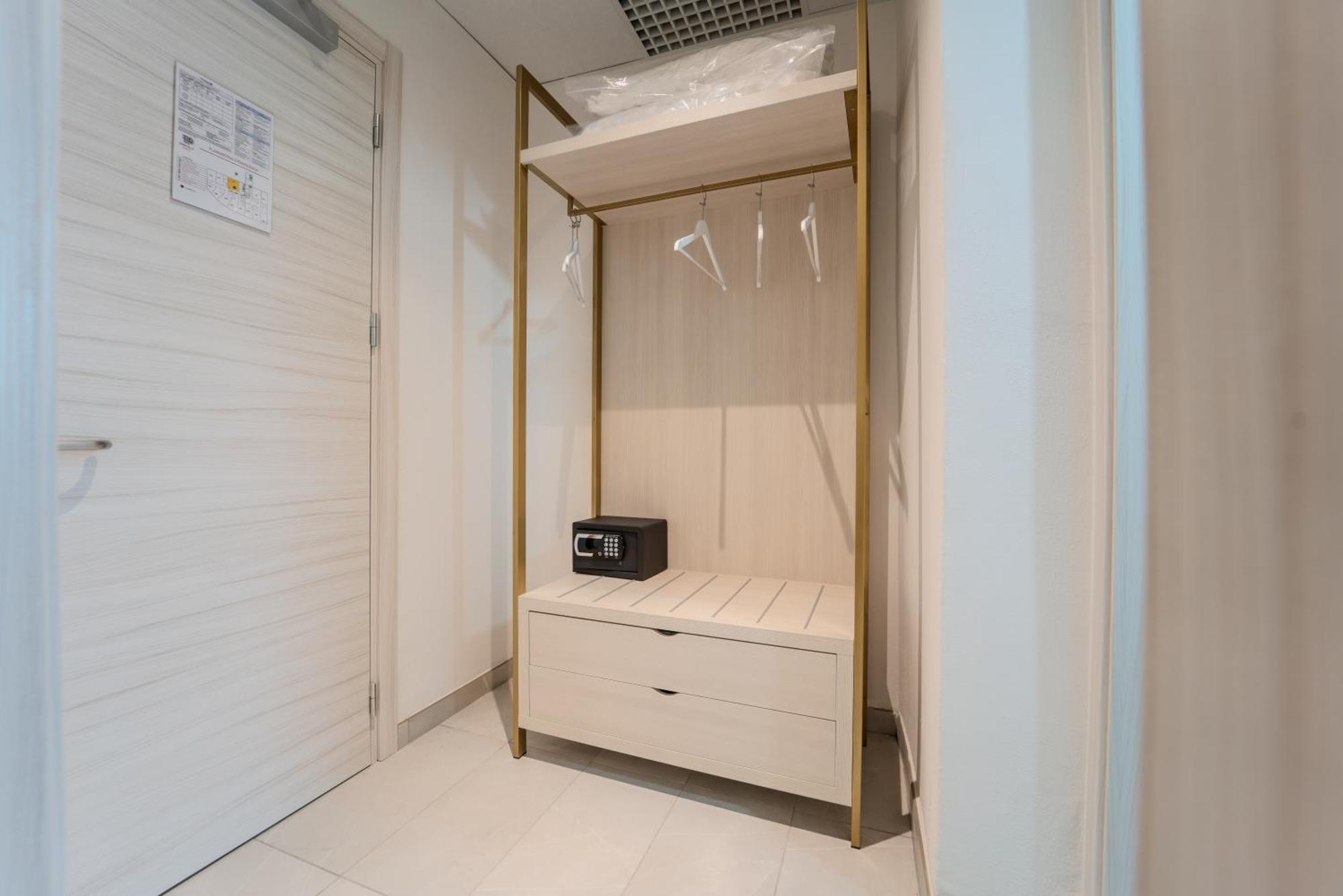 Hotel Donatello โมดินา ภายนอก รูปภาพ