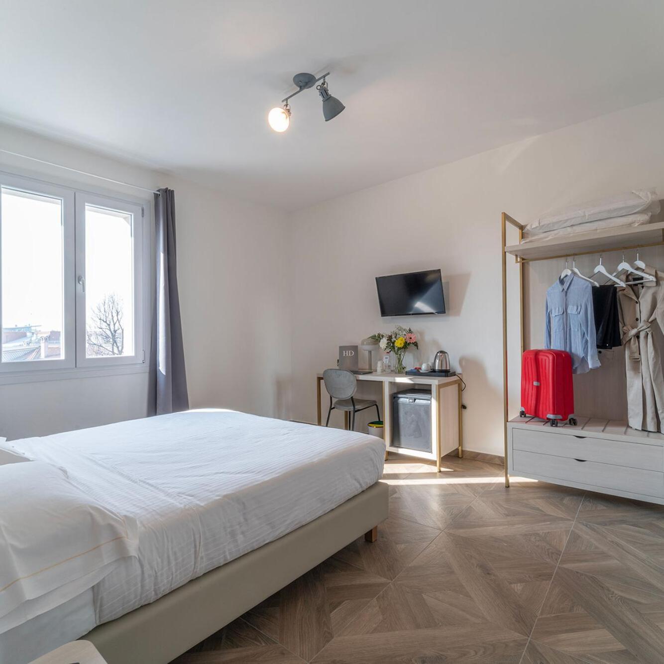 Hotel Donatello โมดินา ภายนอก รูปภาพ